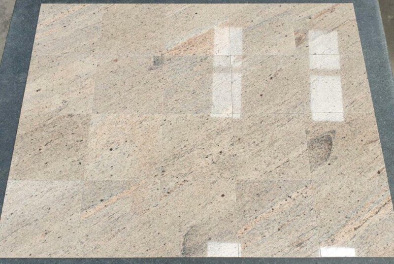 Frost White poler 30,5x30,5x1 cm