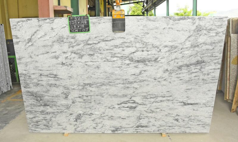 Thunder White pol/sat 333x202x3 cm 18szt