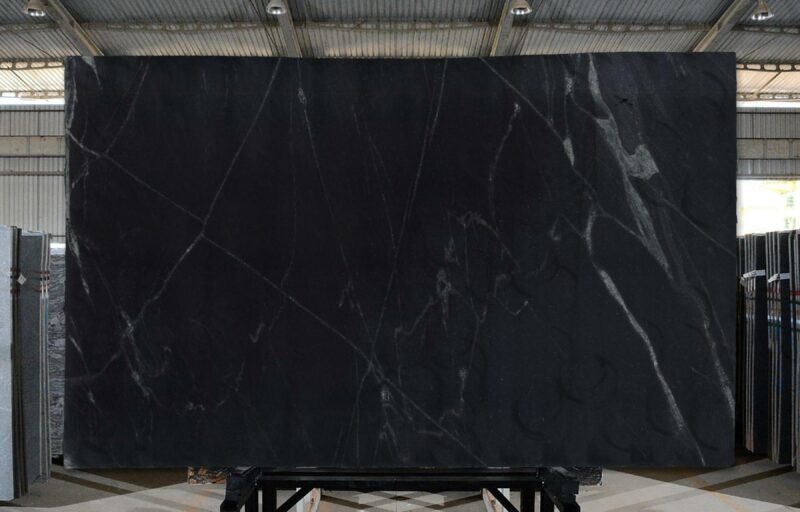 Black Ash szlif 325x199x3 cm 23szt